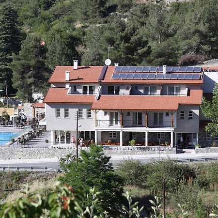 Livadia Hotel Kyperounta Eksteriør billede