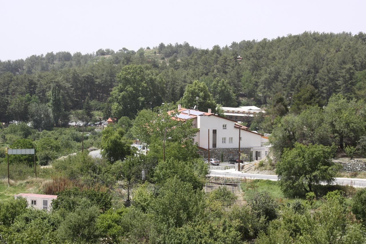 Livadia Hotel Kyperounta Eksteriør billede