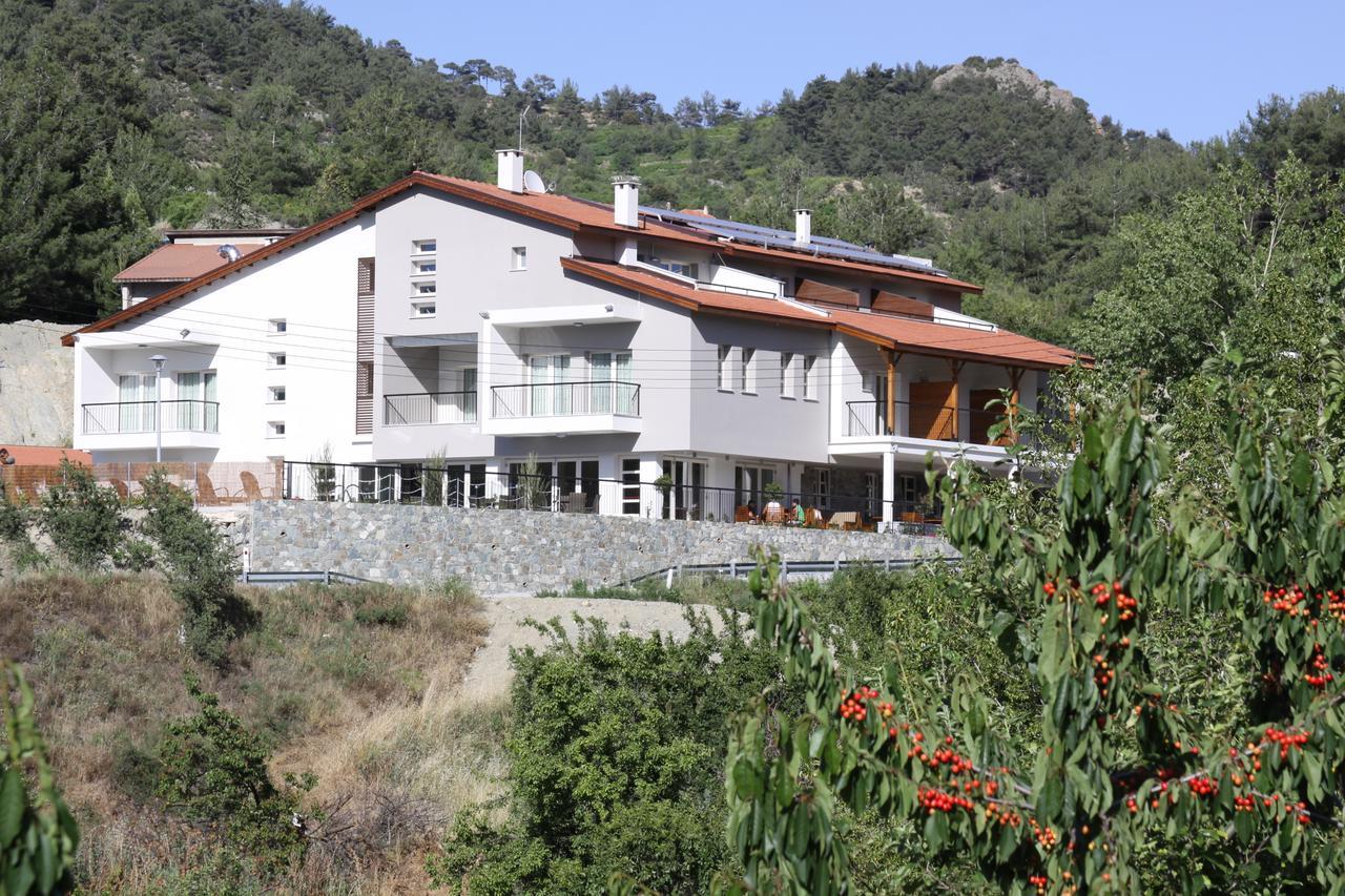 Livadia Hotel Kyperounta Eksteriør billede