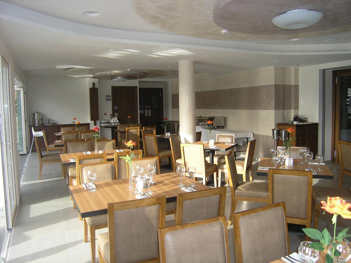Livadia Hotel Kyperounta Eksteriør billede