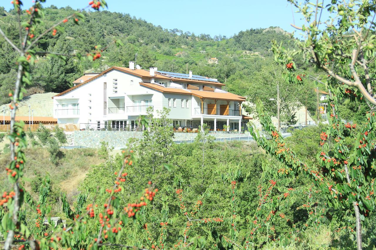 Livadia Hotel Kyperounta Eksteriør billede