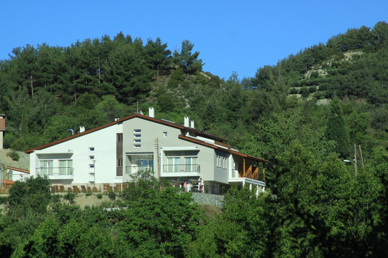 Livadia Hotel Kyperounta Eksteriør billede