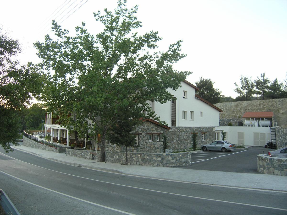 Livadia Hotel Kyperounta Eksteriør billede